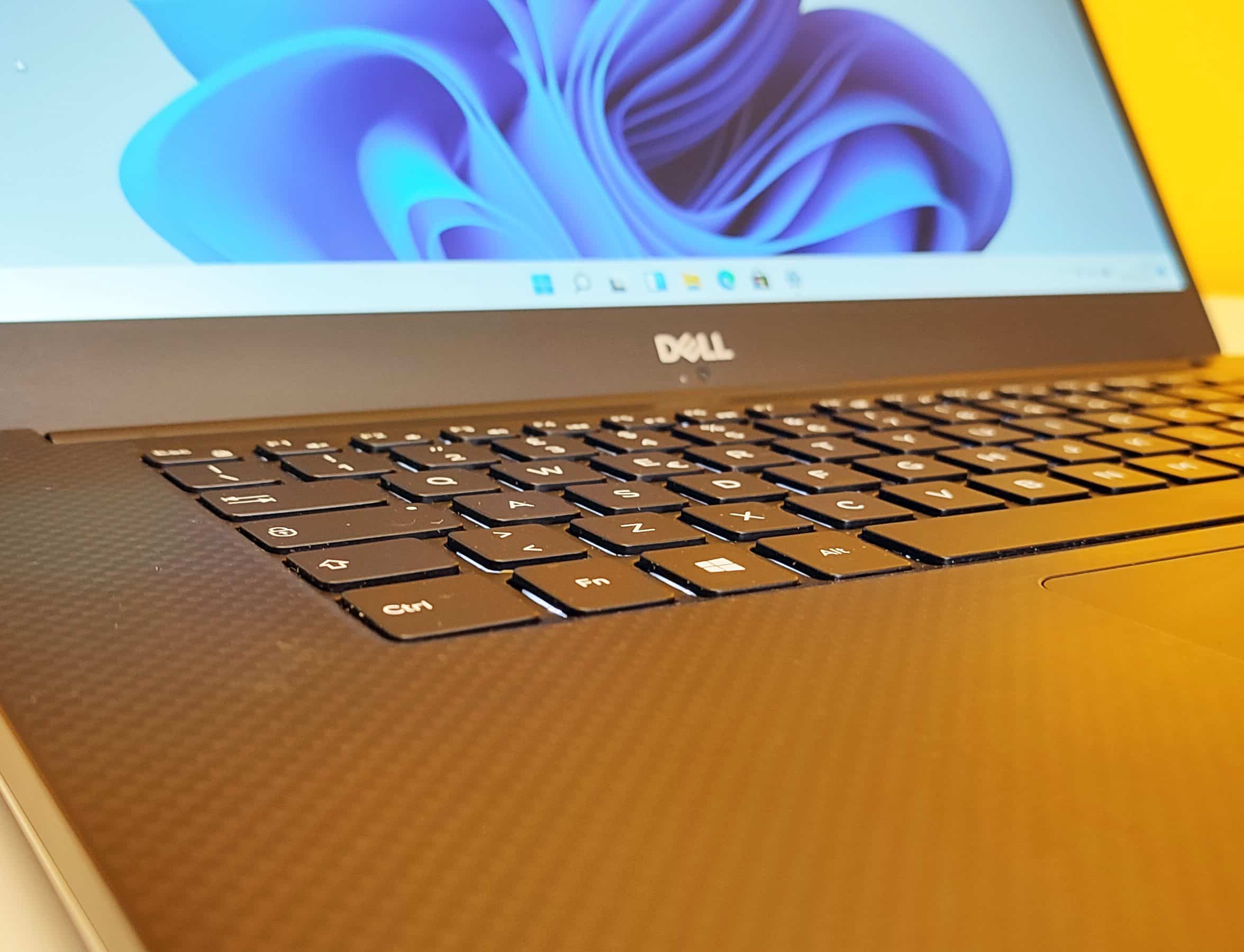 DELL Precision 5530 Notebook Workstation 15.6″ Full HD IPS | Intel Core i9-8950HK 2.9Ghz | Ram 32Gb | SSD NVMe 512Gb | Nvidia Quadro P2000 | WiFi HDMI Web Cam | Windows 11 Pro DELL Precision 5530 Notebook Workstation 15.6″ Full HD IPS | Intel Core i9-8950HK 2.9Ghz | Ram 32Gb | SSD NVMe 512Gb | Nvidia Quadro P2000 | WiFi HDMI Web Cam | Windows 11 Pro